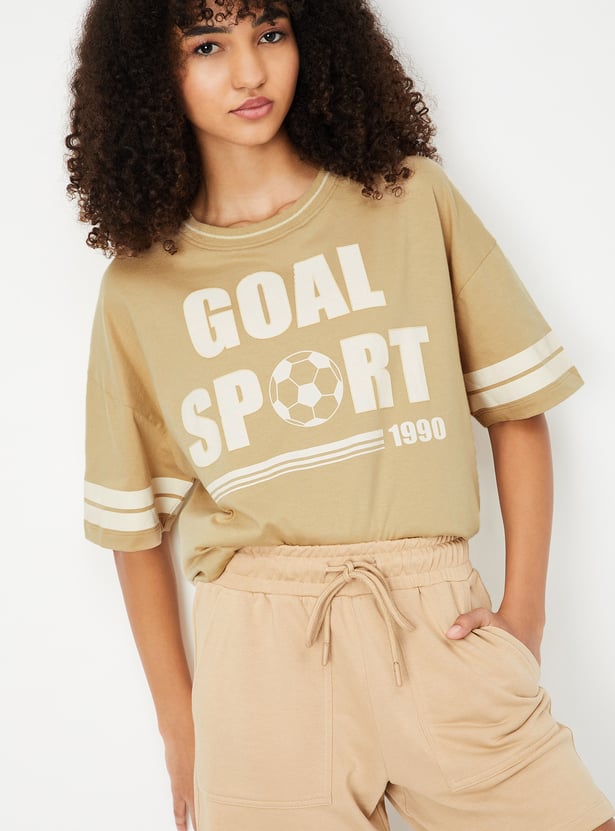 Casual Athleisure T-shirt in Oversized Fit with Vibrant Print