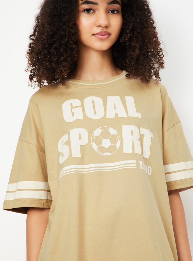 Casual Athleisure T-shirt in Oversized Fit with Vibrant Print