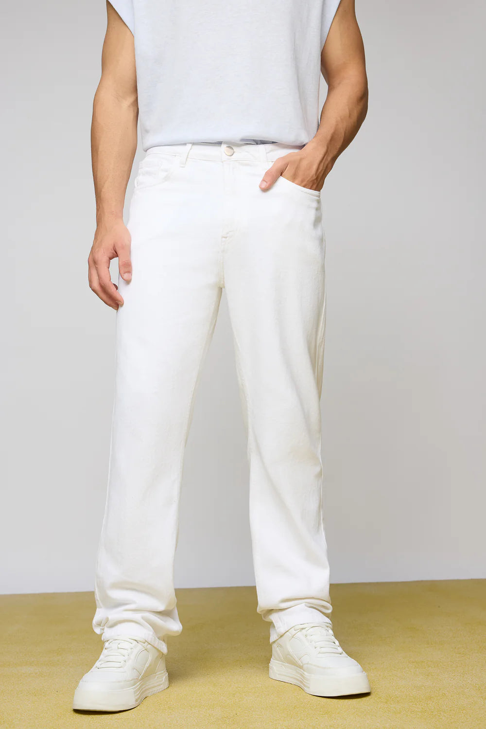 Men’s Casual Urban White Slim Straight Denim Pants