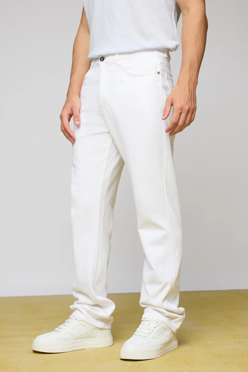 Men’s Casual Urban White Slim Straight Denim Pants