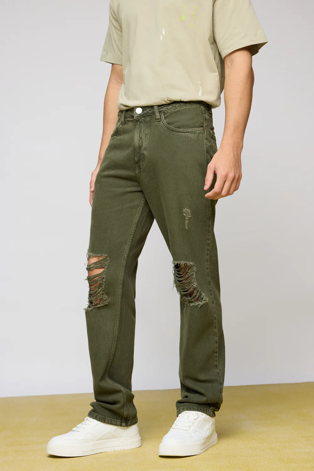 Men’s Olive Nomad Faded Distressed Straight Jeans