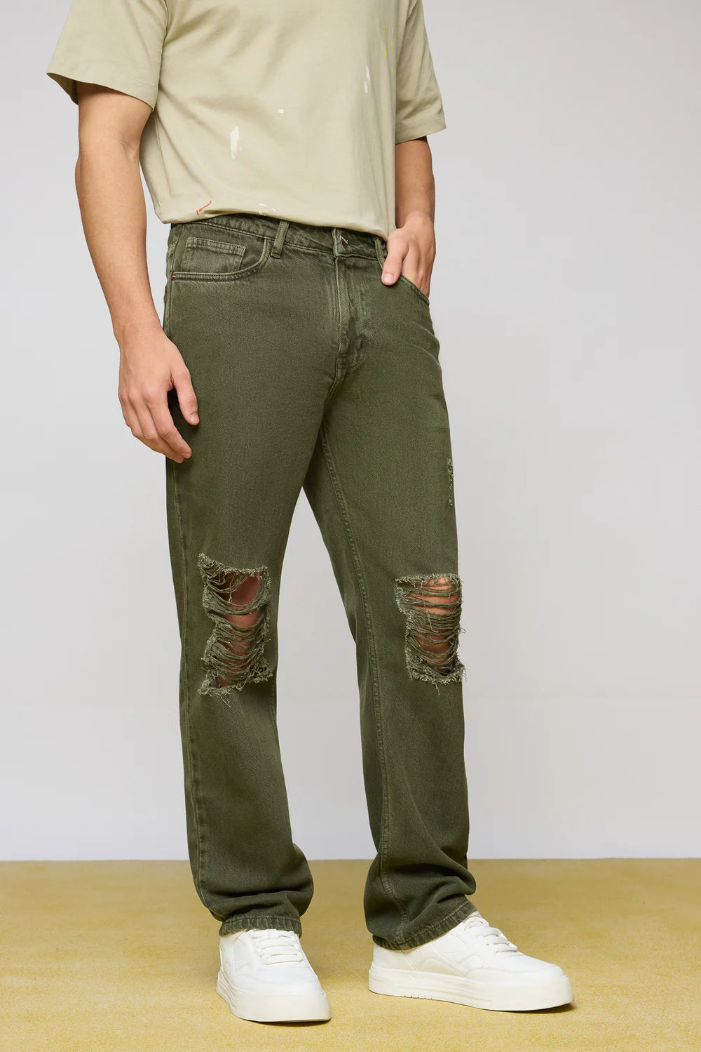 Men’s Olive Nomad Faded Distressed Straight Jeans