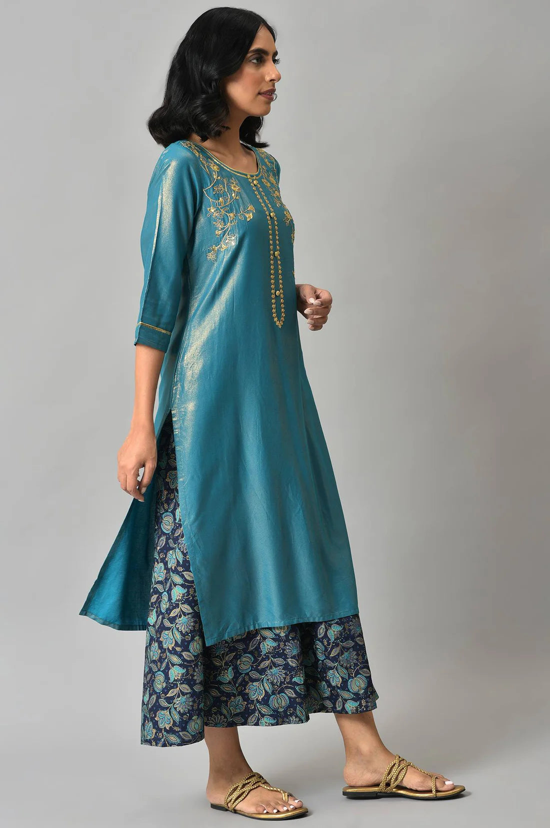Sophisticated Blue Kurta Featuring Intricate Zari Embroidery and Coordinated Printed Culottes Offering a Modern yet Traditional Ensemble for Weddings and Celebrations