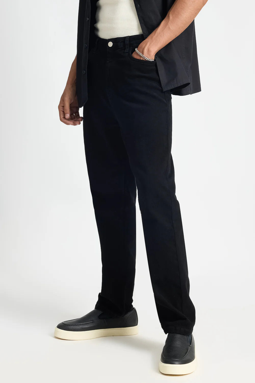 Sleek Black Slim Cut Denim Jeans for Men