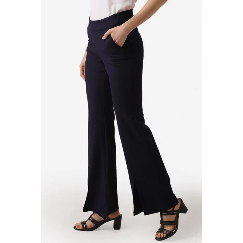 Women’s Navy Blue Jeans Featuring Comfortable Fit, Durable Soft Denim, and Versatile Everyday Casual Style for Effortless Wardrobe Pairing