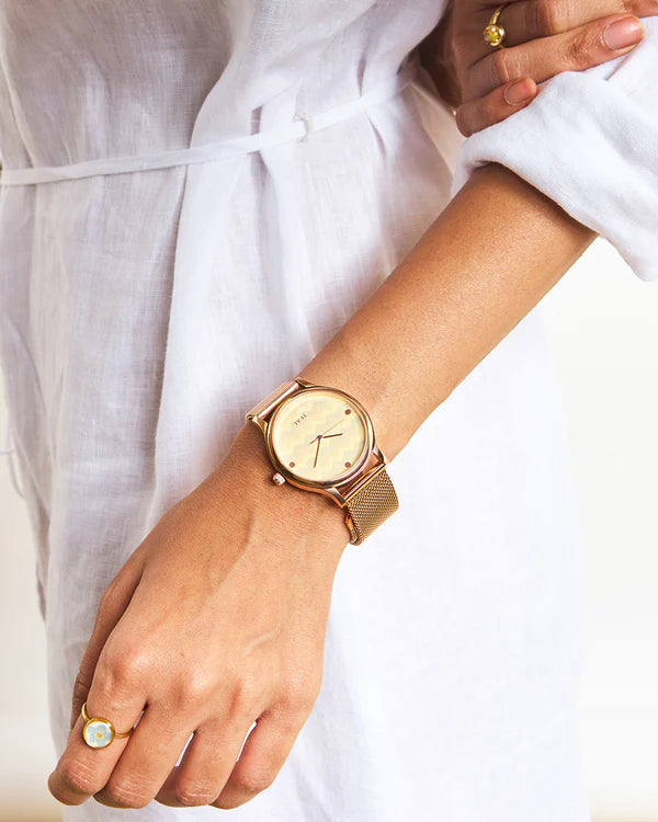 Modern Chevron Face Watch with Refined Stainless Steel Mesh Strap