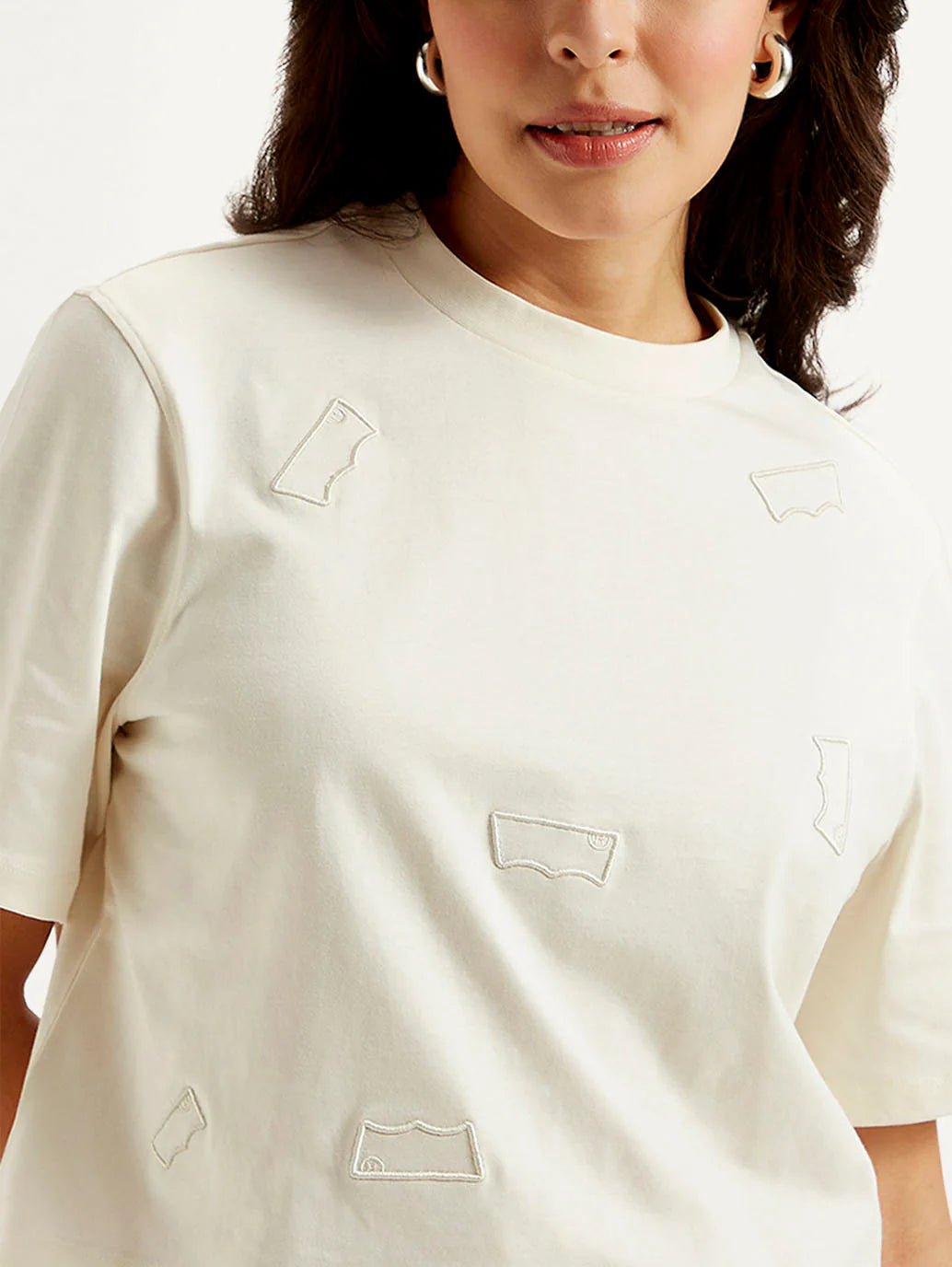 Relaxed Fit Boxy T-shirt for Women with Minimalist Design