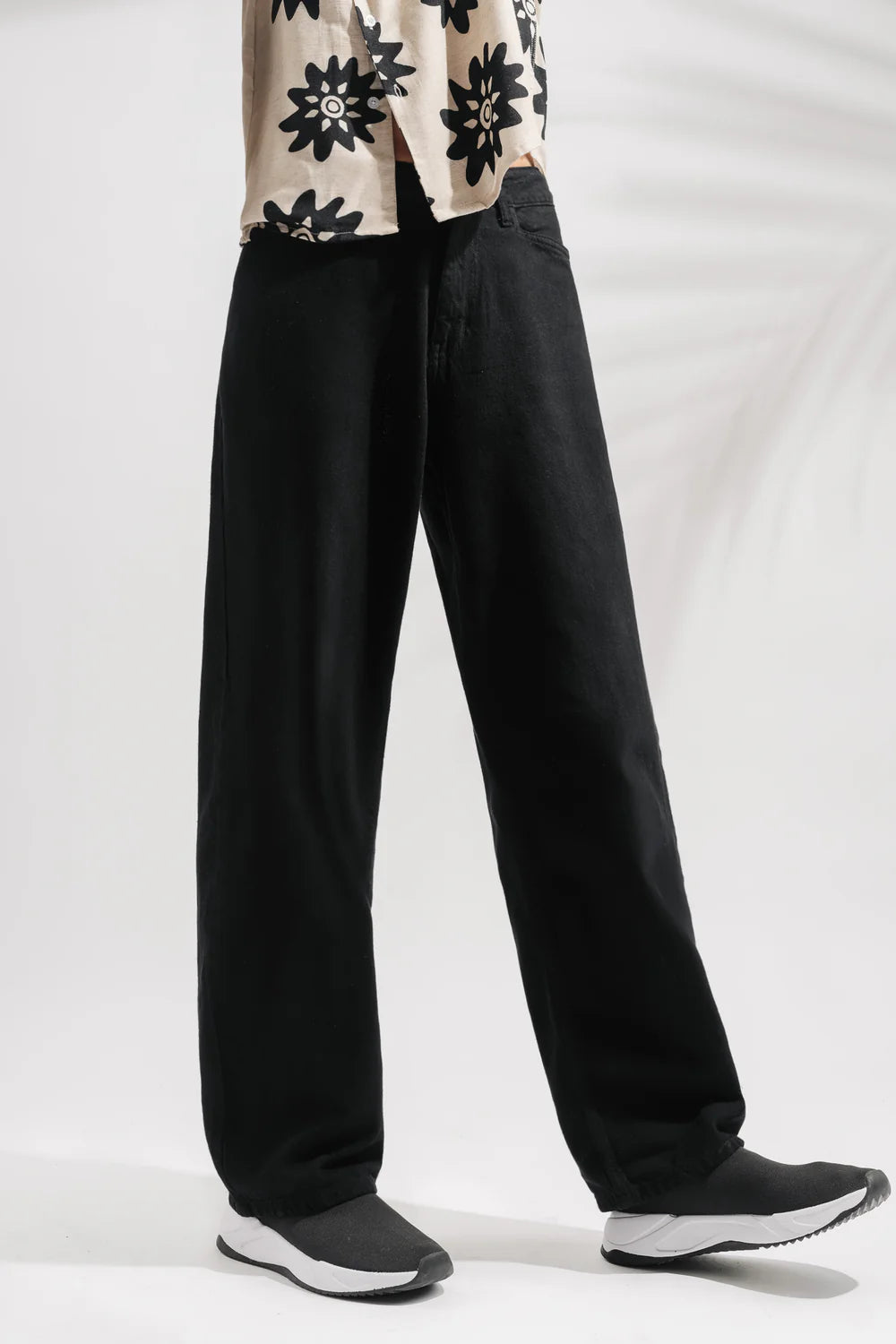 Men’s Casual Black Baggy Straight Cut Jeans