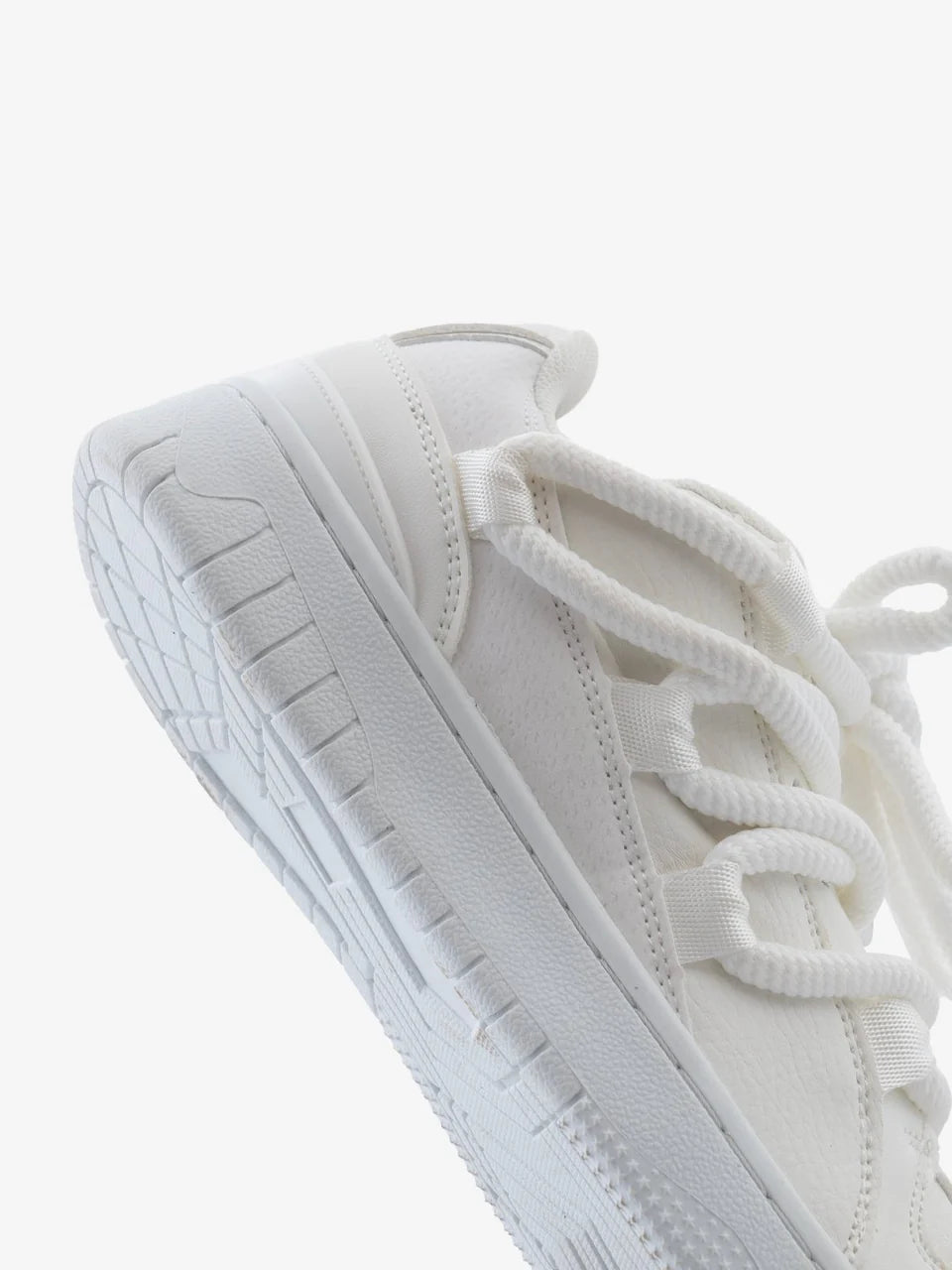 White Flat Low Top Classy Women’s Sneaker
