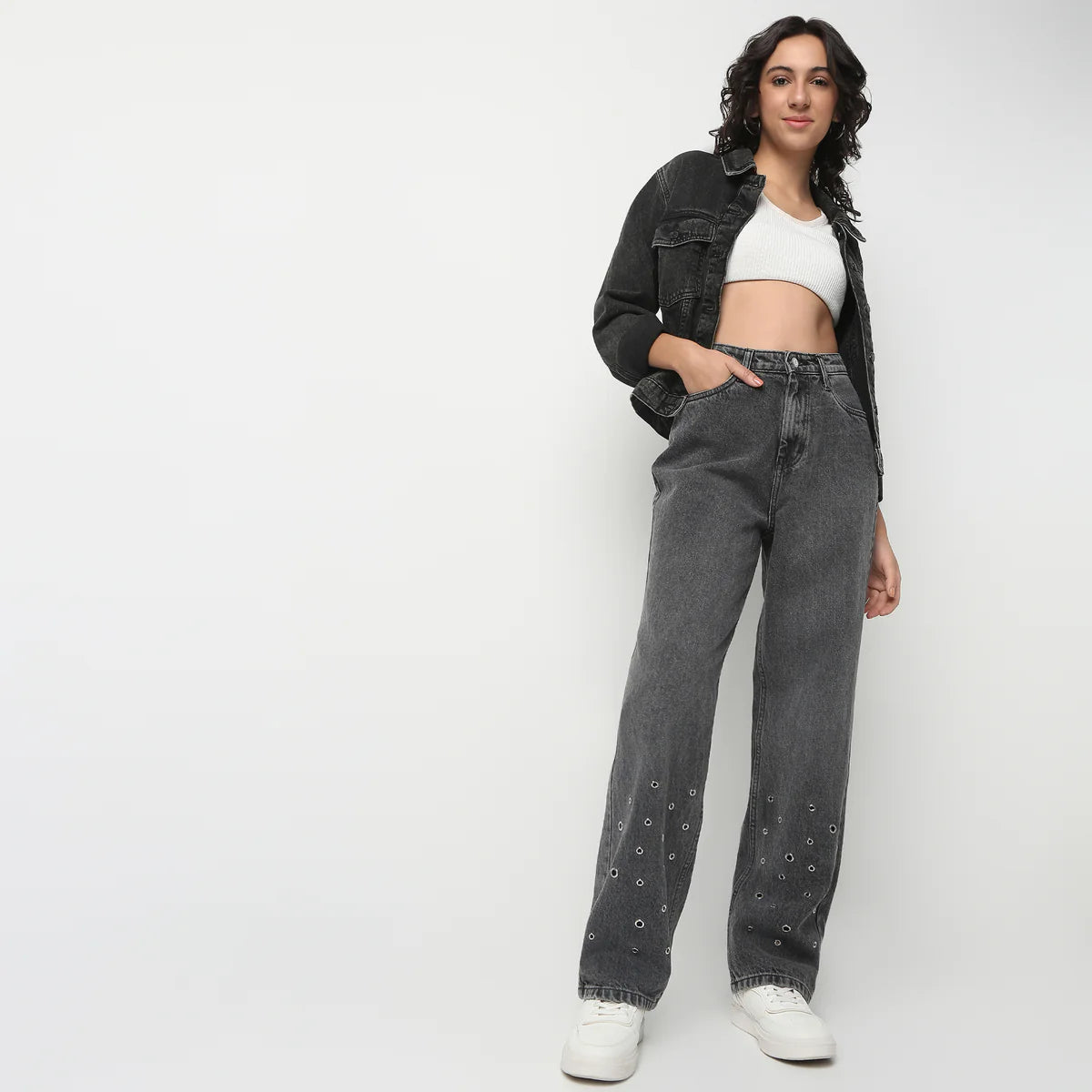 Women’s Full-Length Straight Fit Jeans Featuring Pinhole Detailing, Solid Color Design, and Comfortable Everyday Casual Style