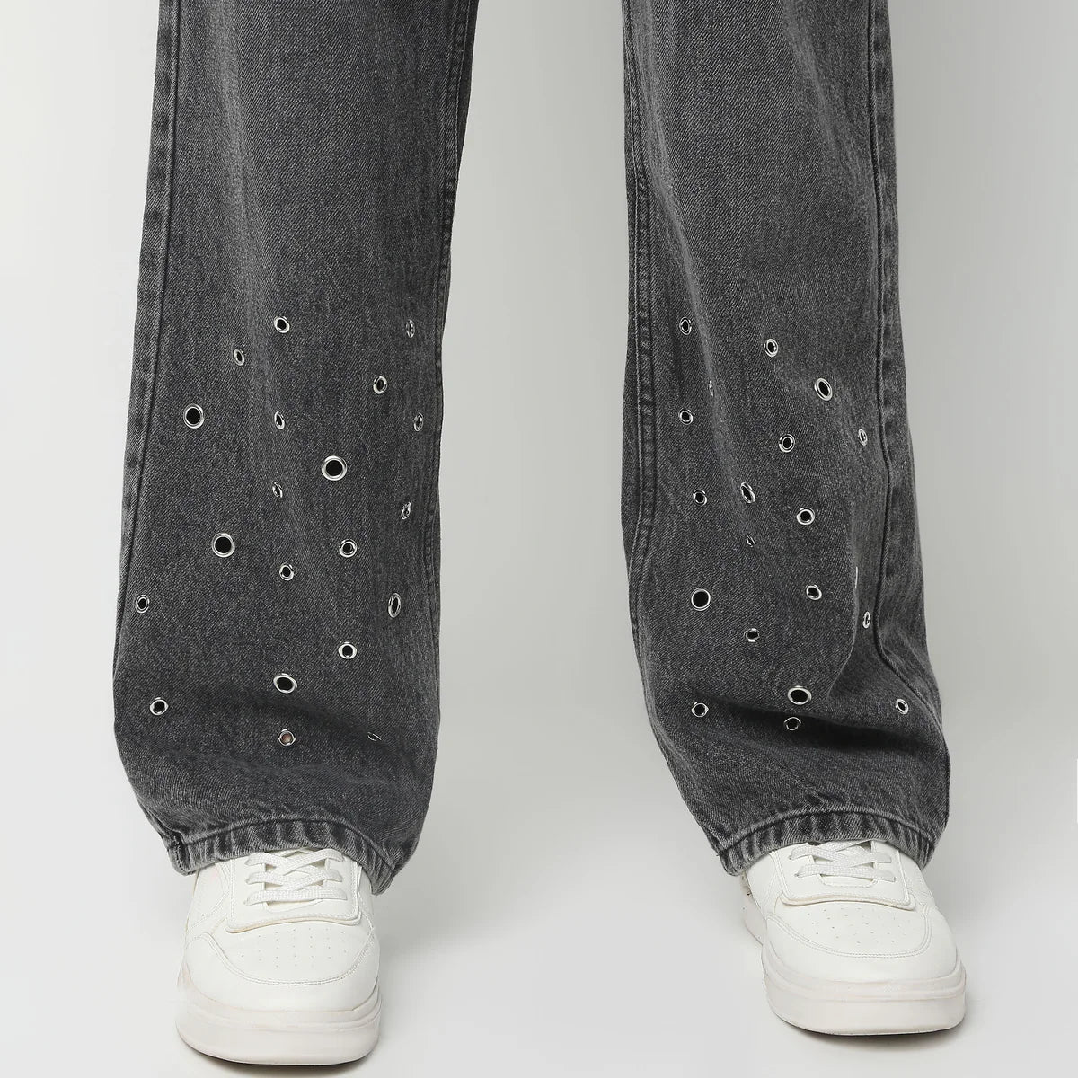 Women’s Full-Length Straight Fit Jeans Featuring Pinhole Detailing, Solid Color Design, and Comfortable Everyday Casual Style