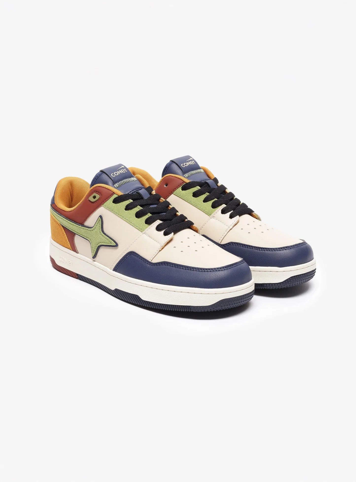 Contemporary Men’s Shoes in Lightweight Low-Cut Design