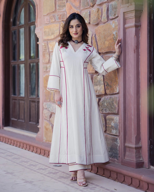 Sophisticated Off White Embroidered Cotton Kurta Set for Everyday and Occasions