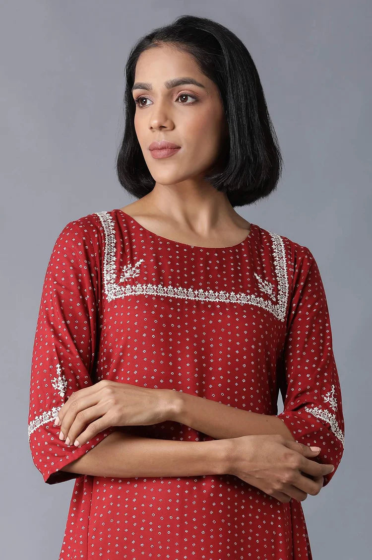 Stylish Brick Red Gathered Kurta with Flowy Silhouette
