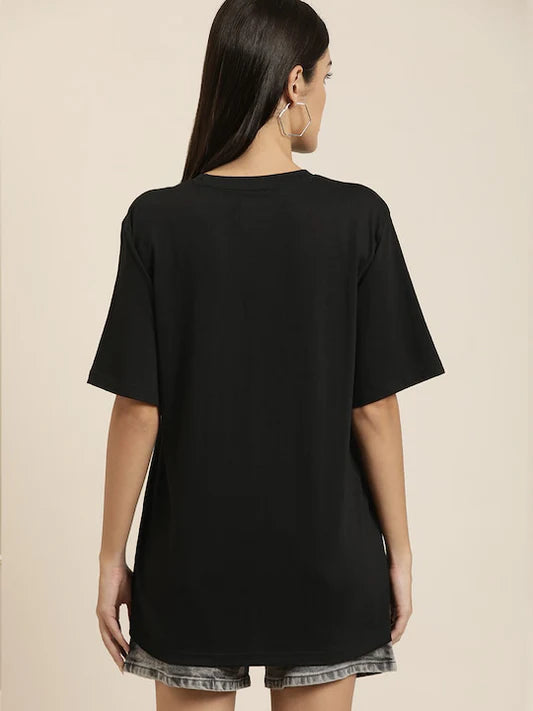Comfortable Black Oversized T-shirt Featuring Trendy Printed Design