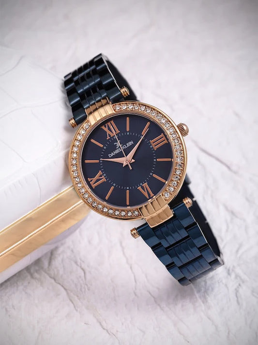 Classic Premium Women’s Watch Featuring Elegant Blue Dial