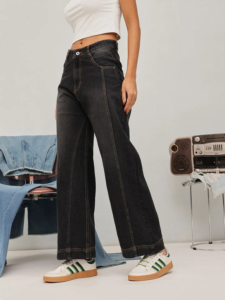 Casual Women’s Wide Leg Jeans Crafted from Premium Denim with Loose Flowing Fit and Contemporary Fashion-Forward Look