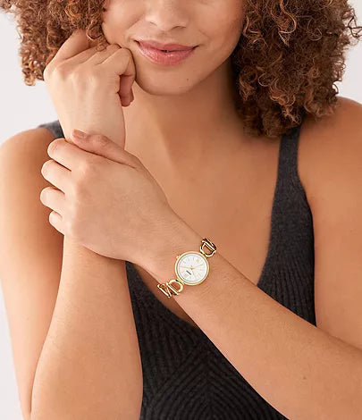 Elegant Gold-Tone Stainless Steel Three-Hand Wristwatch with Timeless Appeal