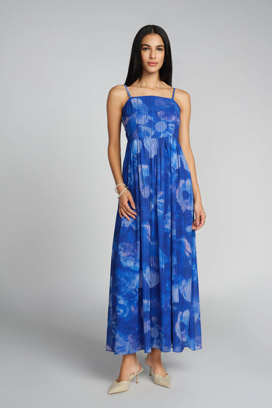 Elegant Garden Dress with Flowing Silhouette, Delicate Detailing, and Timeless Feminine Charm Perfect for Outdoor Gatherings and Special Occasions