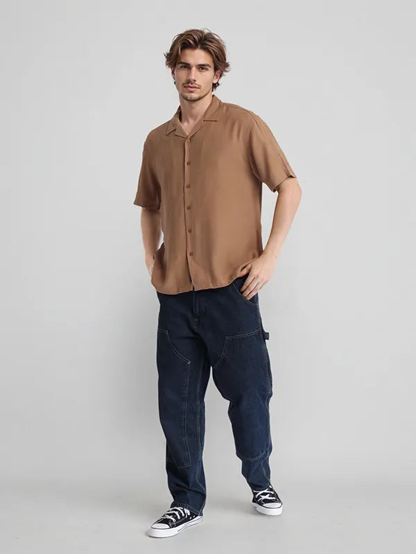 Rust Solid Relaxed Fit Casual Shirt For Men