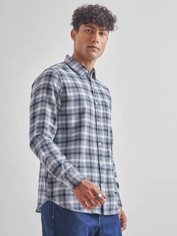 Men White Checked Slim Fit Casual Shirt