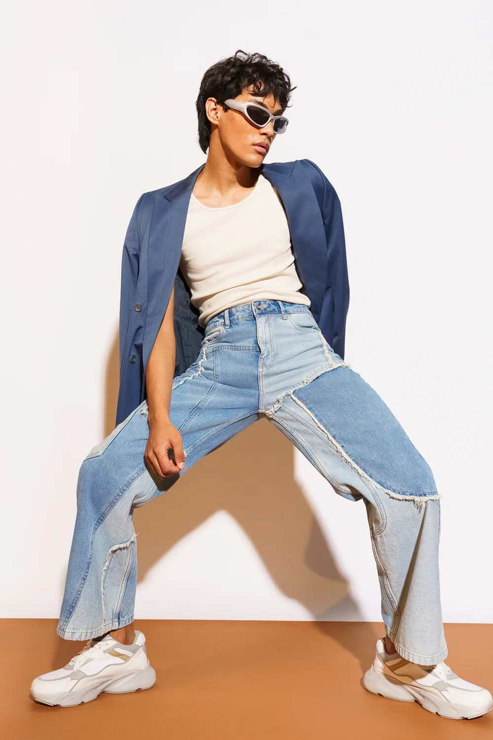 Stylish Blue Frayed Panel Straight Denim Pants for Men