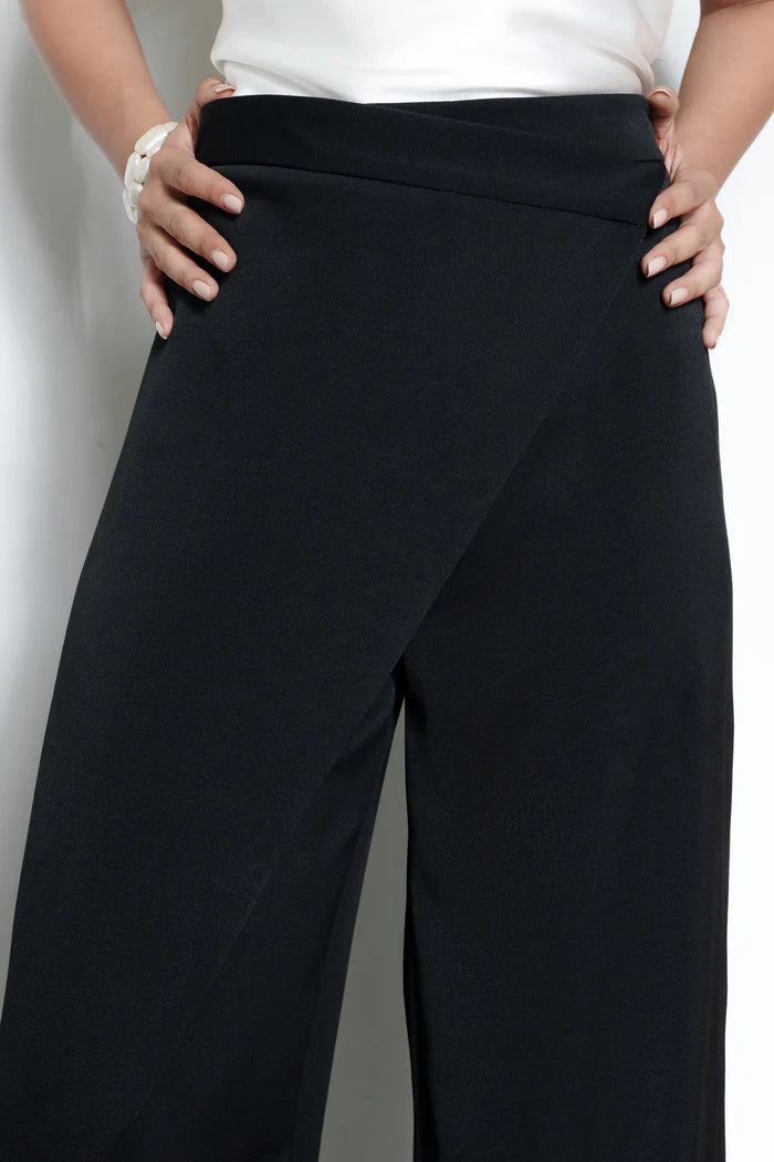Women’s Basic Black Pareo Straight Pants Featuring Korean-Inspired Design, Comfortable Relaxed Fit, and Minimalist Everyday Chic Style