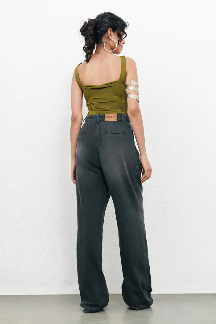 Fashionable Black Ink Fade Pleated Baggy Denim Pants for Women Offering Loose Fit, Soft Comfortable Fabric, and Versatile Urban Outfit Options